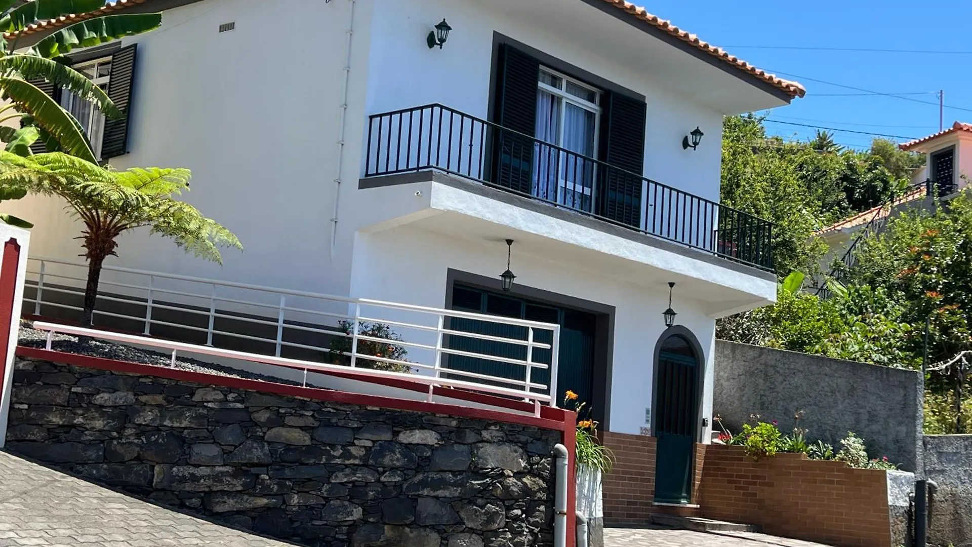 Casa Nova - Maison Avec Garage, Terrasse & Balcon Ponta do Sol